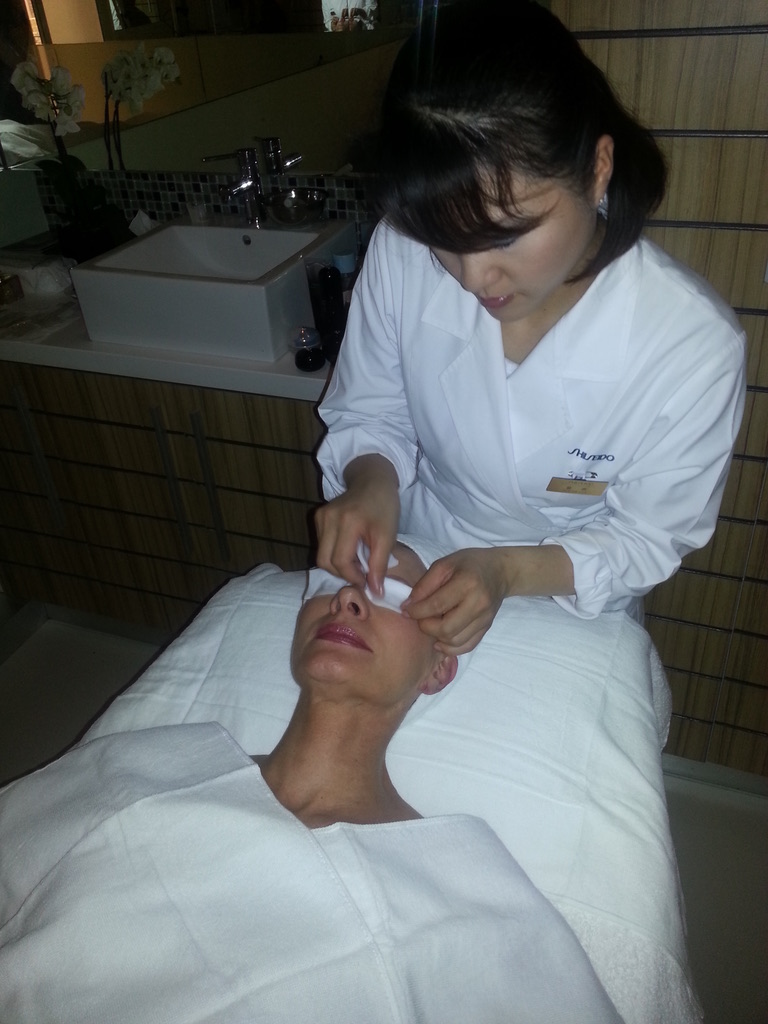 南アフリカでエステをするMinako